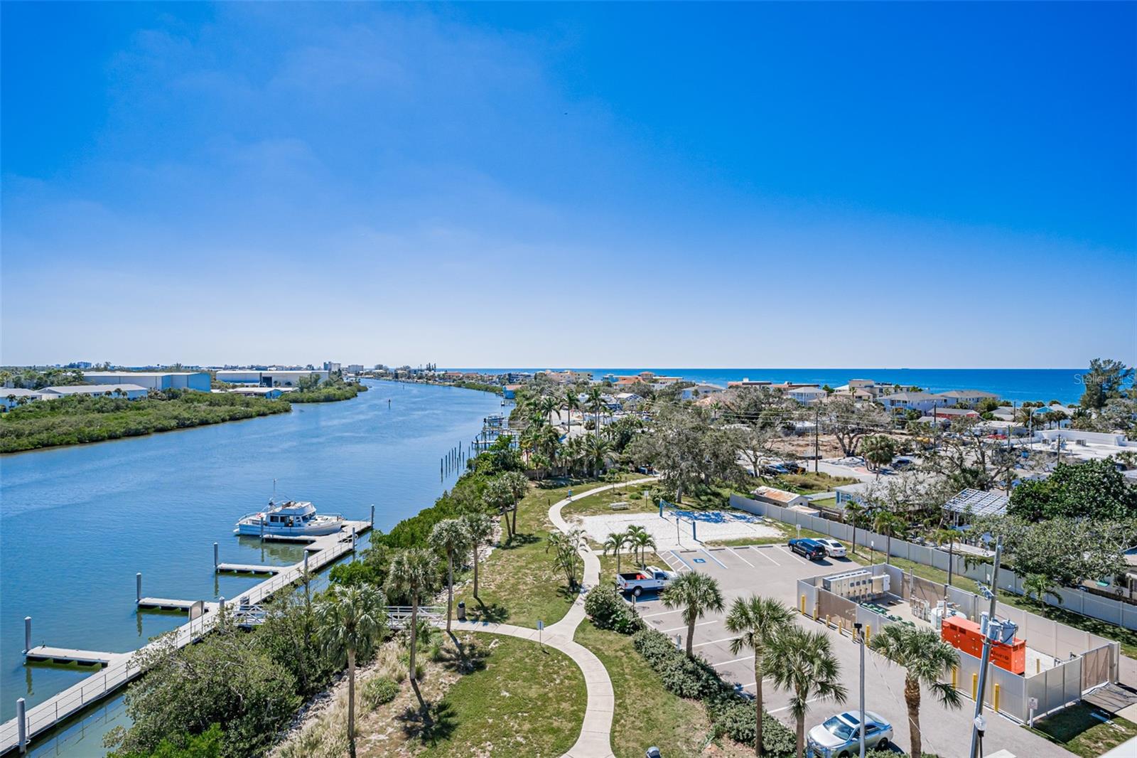 HARBOURSIDE AT MARKER 33 VACATION CONDO - Residential