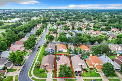 A home in LAKE MARY