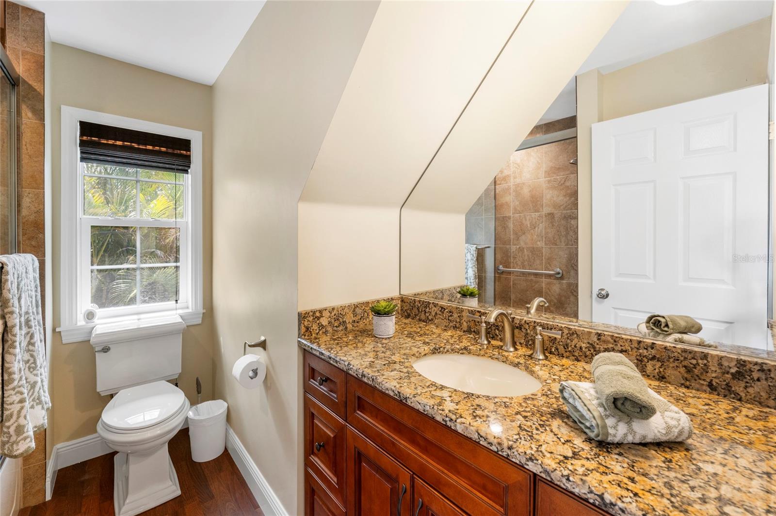 PINE SHORES ESTATE 4TH SEC - Residential