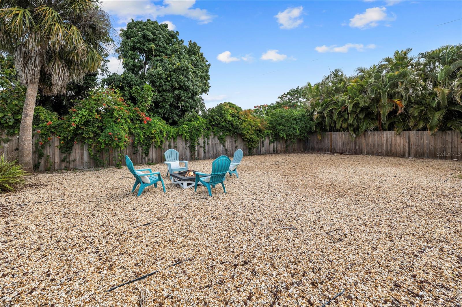PINE SHORES ESTATE 4TH SEC - Residential