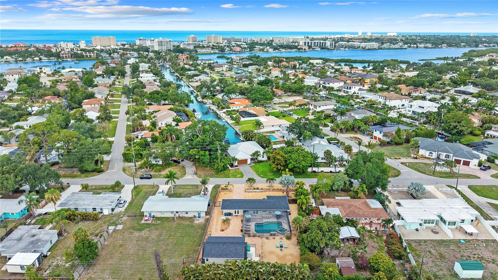 PINE SHORES ESTATE 4TH SEC - Residential