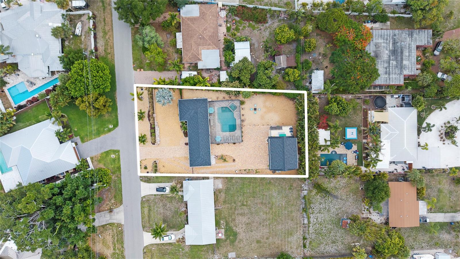 PINE SHORES ESTATE 4TH SEC - Residential