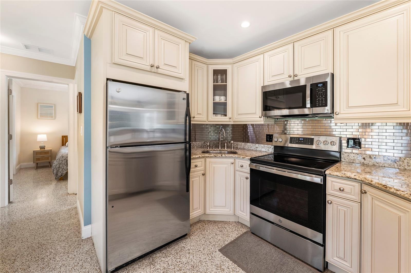 PINE SHORES ESTATE 4TH SEC - Residential