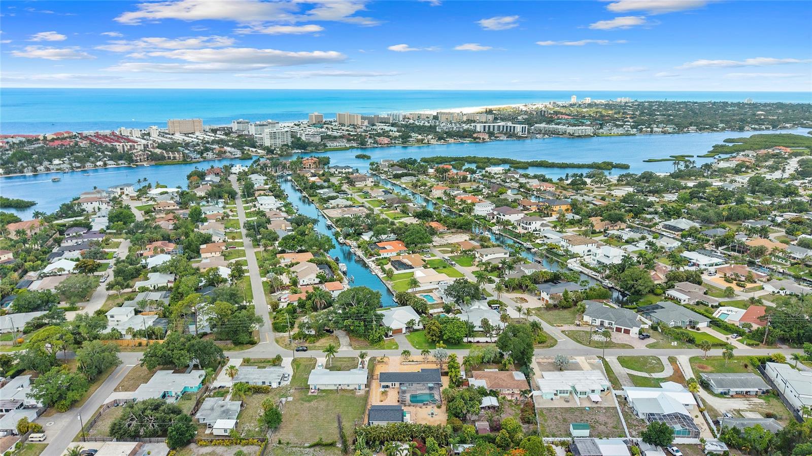 PINE SHORES ESTATE 4TH SEC - Residential