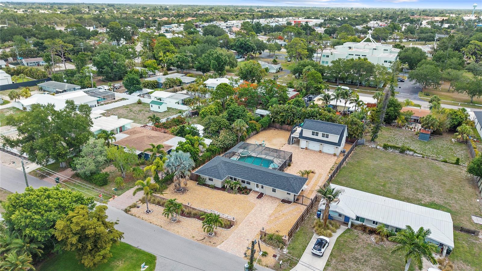 PINE SHORES ESTATE 4TH SEC - Residential