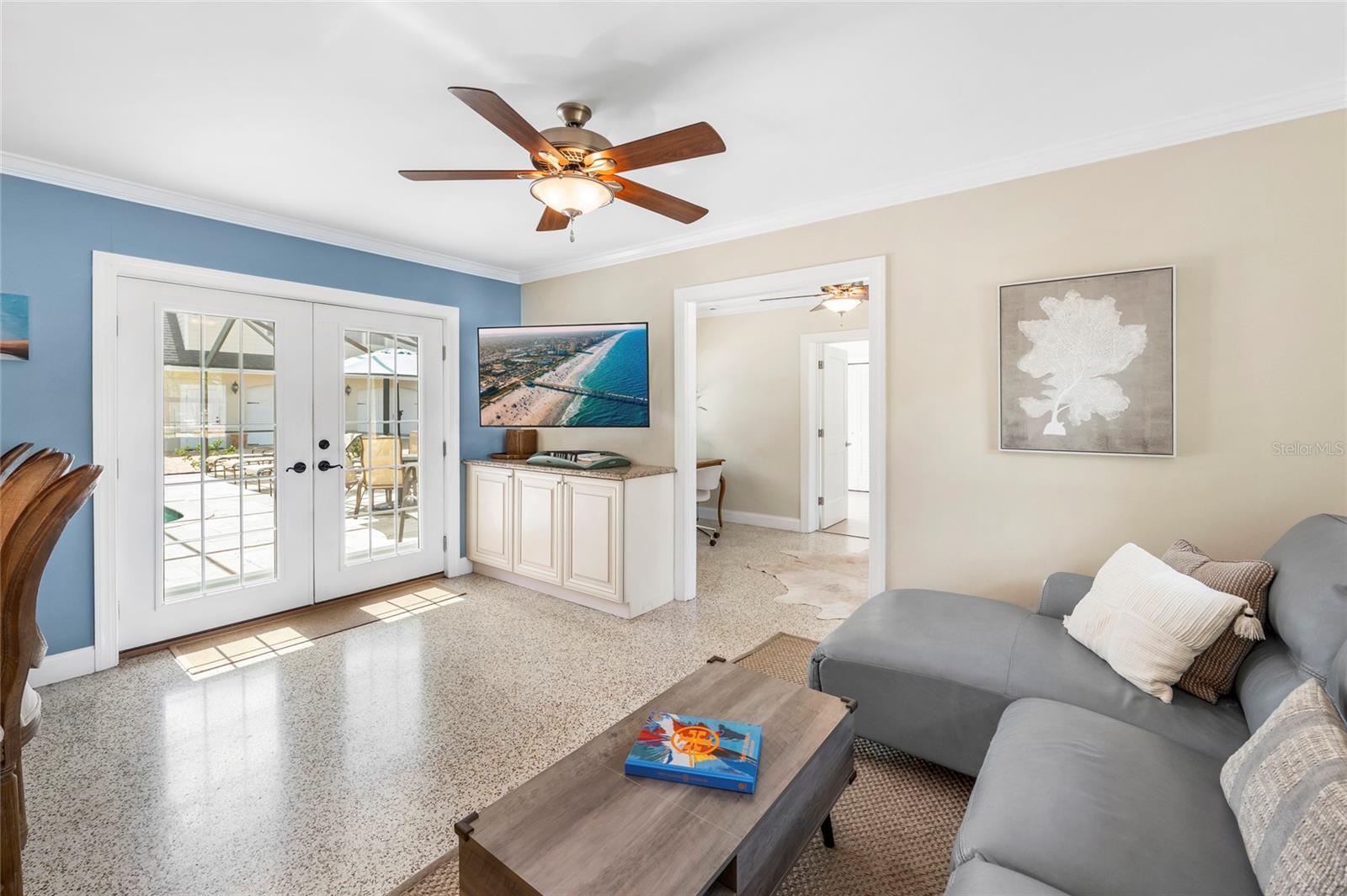 PINE SHORES ESTATE 4TH SEC - Residential