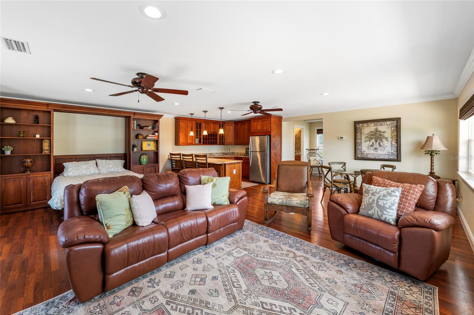 PINE SHORES ESTATE 4TH SEC - Residential