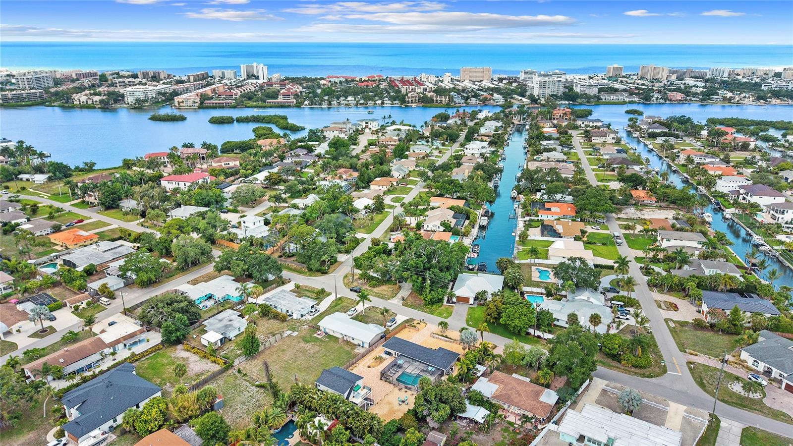 PINE SHORES ESTATE 4TH SEC - Residential