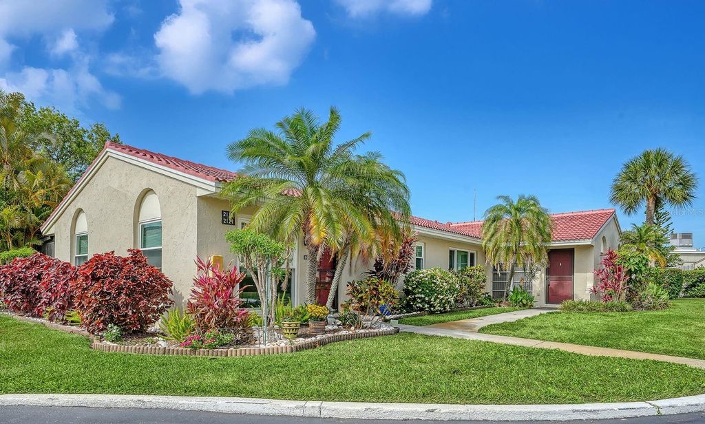 Photo of 2121 Pueblo Circle #V6, Sarasota, FL 34231 (MLS # A4692375)