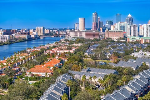 A home in TAMPA