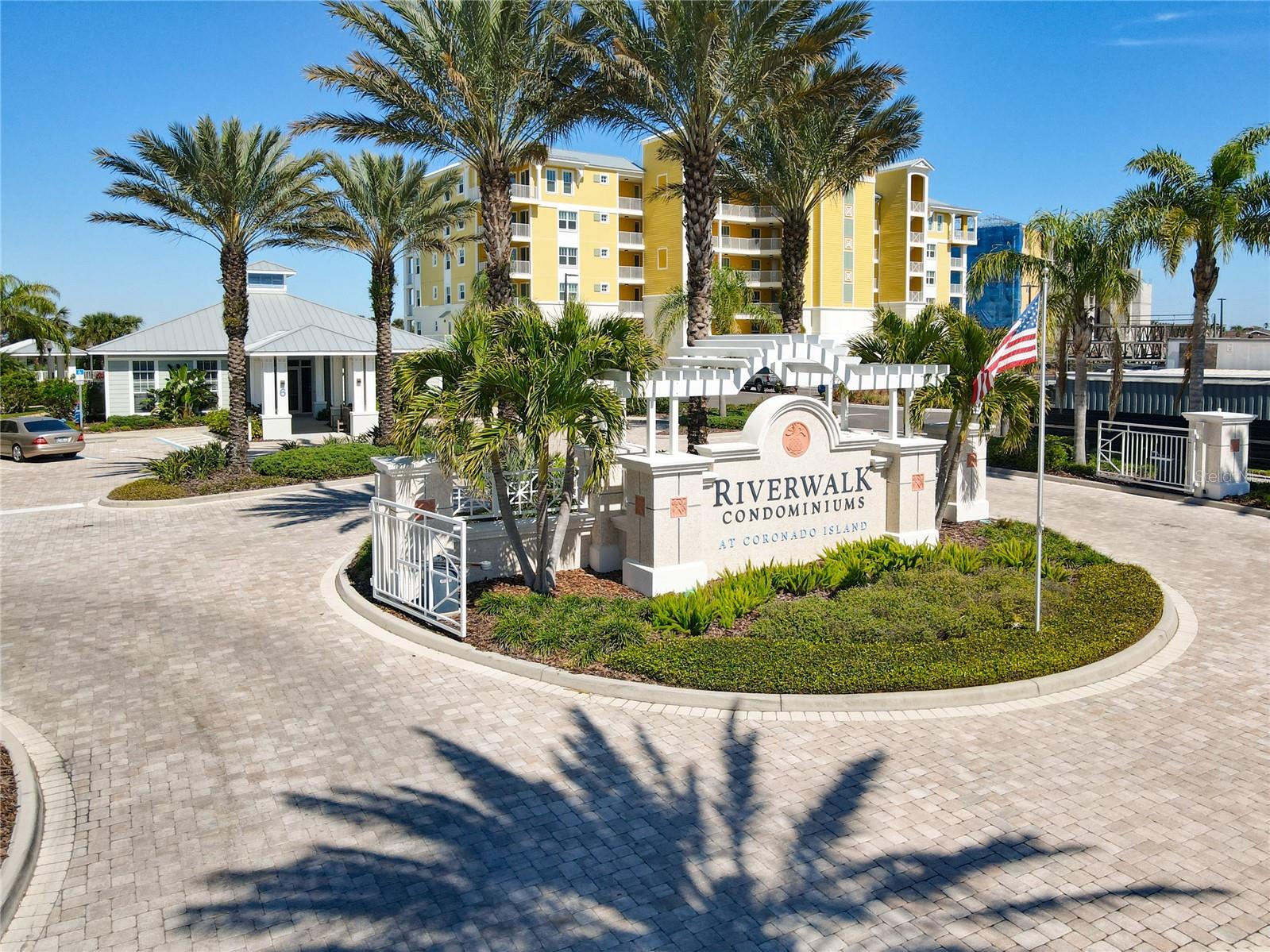 7 RIVERWALK DRIVE 206