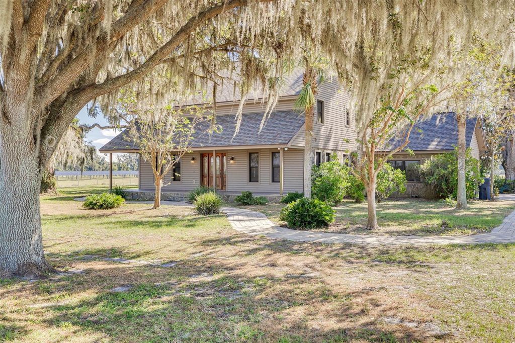 Photo of 5480 Albritton Road, Mulberry, FL 33860 (MLS # TB8447665)