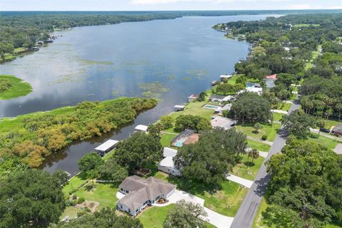 A home in DELAND