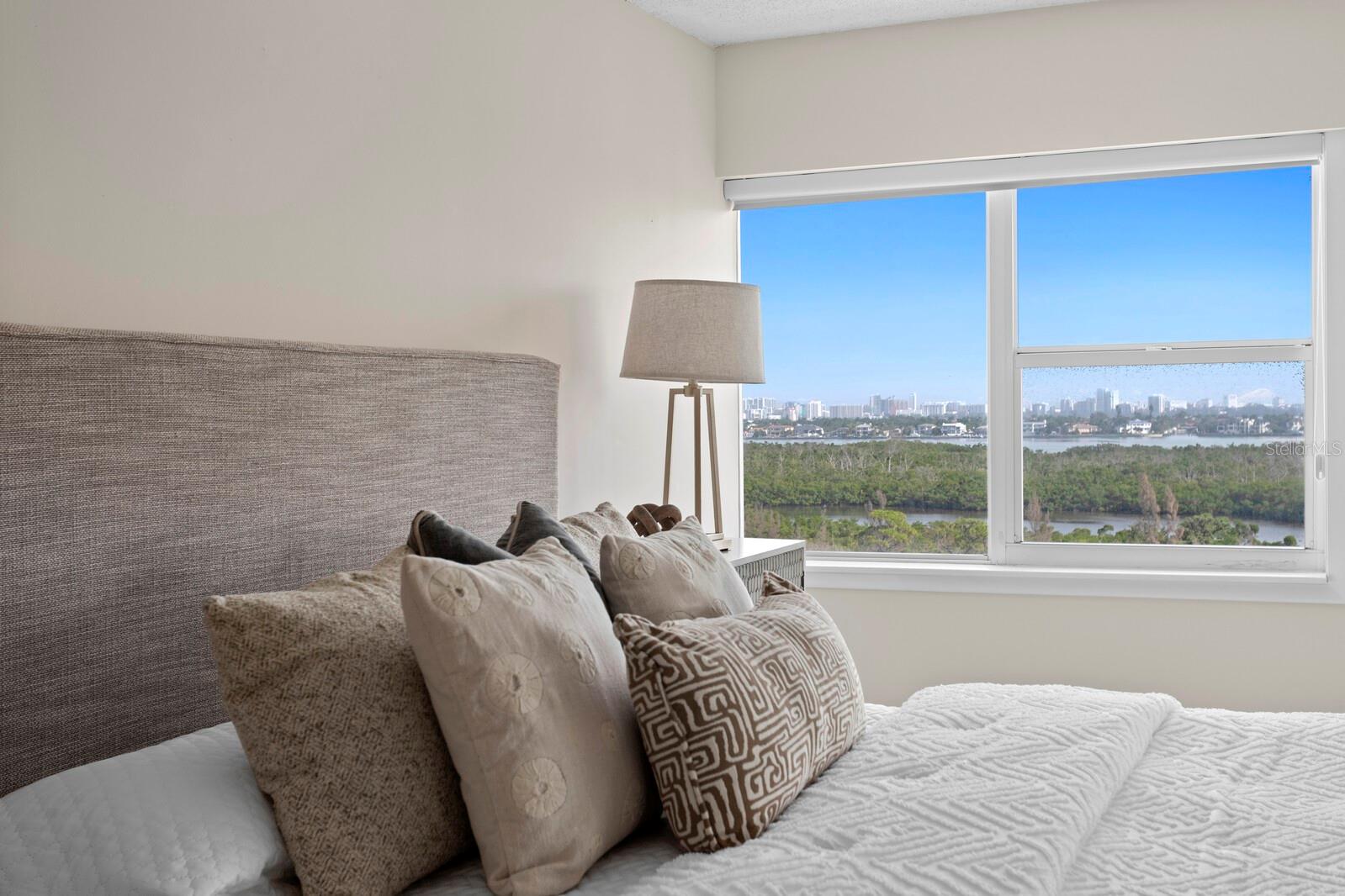 KEY TOWER SOUTH - Residential