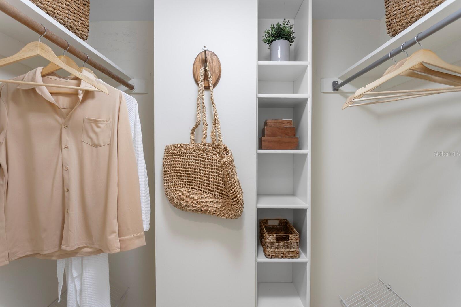 KEY TOWER SOUTH - Residential