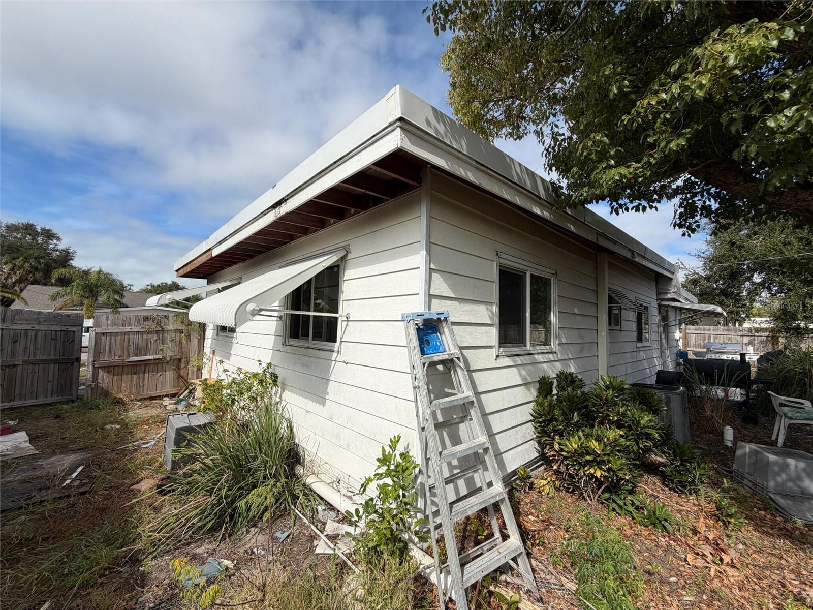 ORANGE ESTATES OF ST PETE - Residential