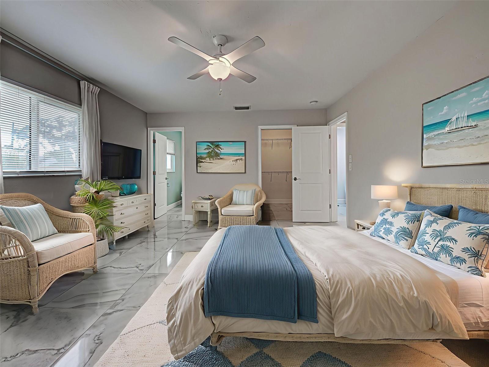 HOURGLASS LAKE ESTATES - Residential