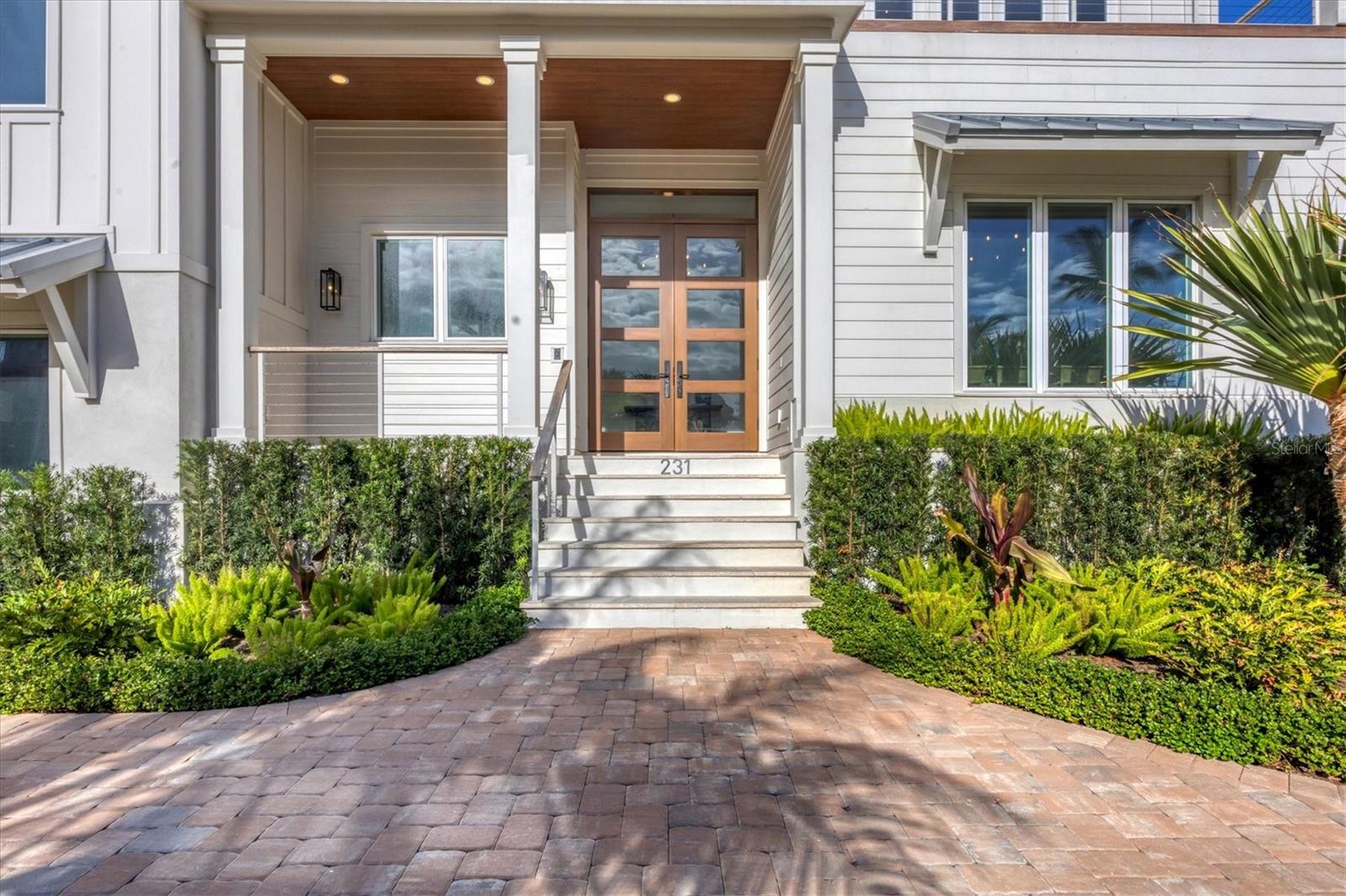 231 HARBOR DRIVE
