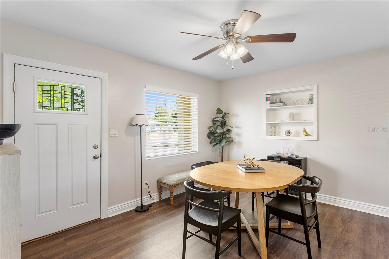 4618 W BAY VILLA AVENUE