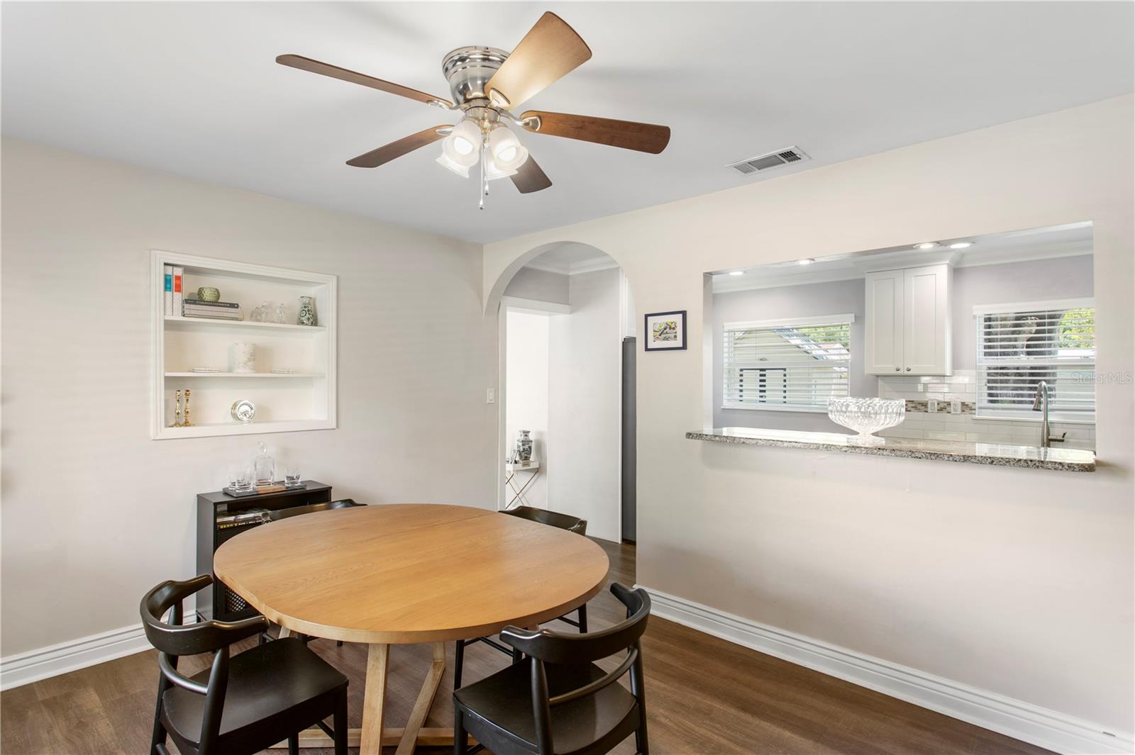 4618 W BAY VILLA AVENUE