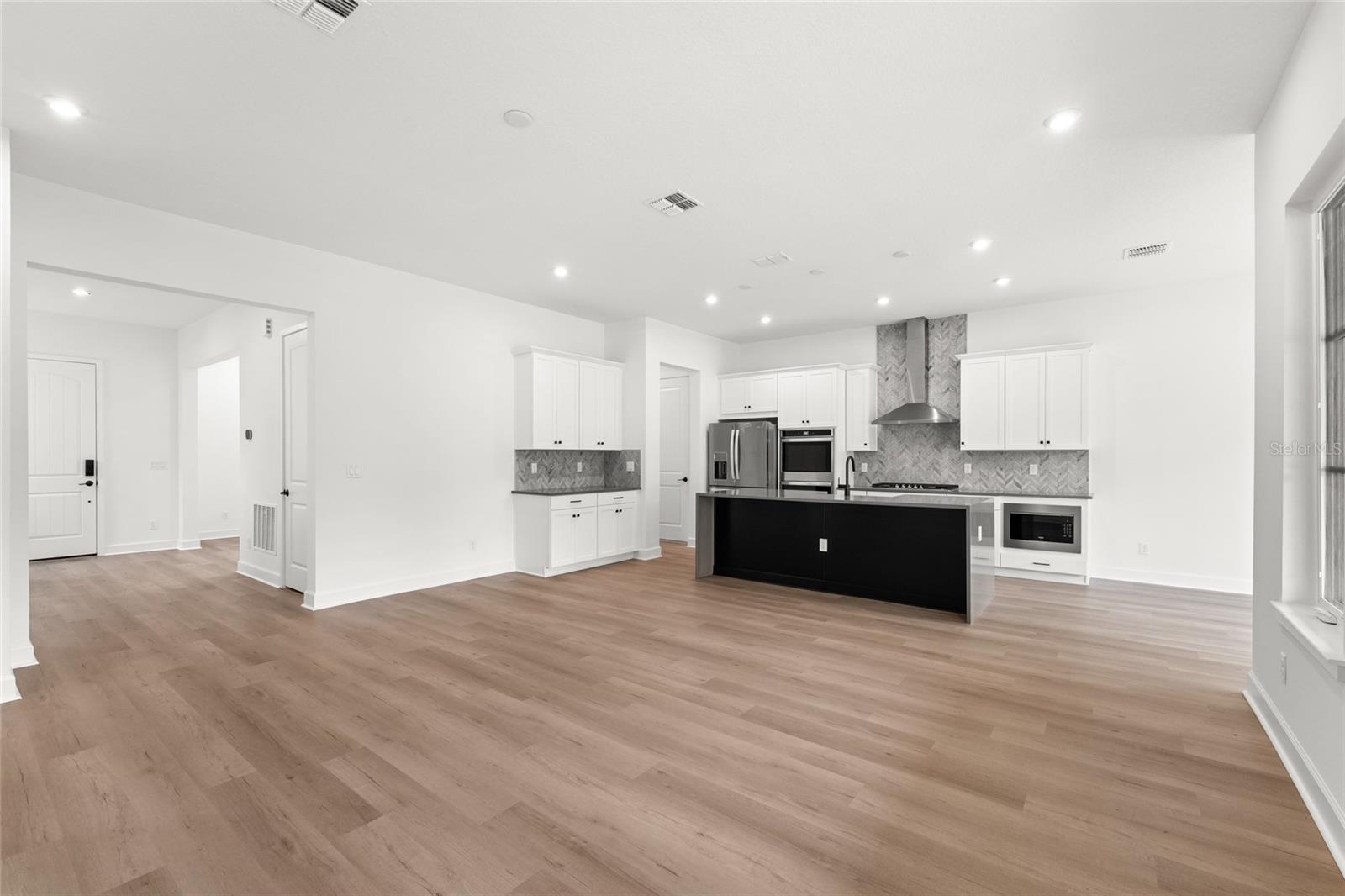 CELEBRATION ISLAND VILLAGE PH 1B - Residential Lease