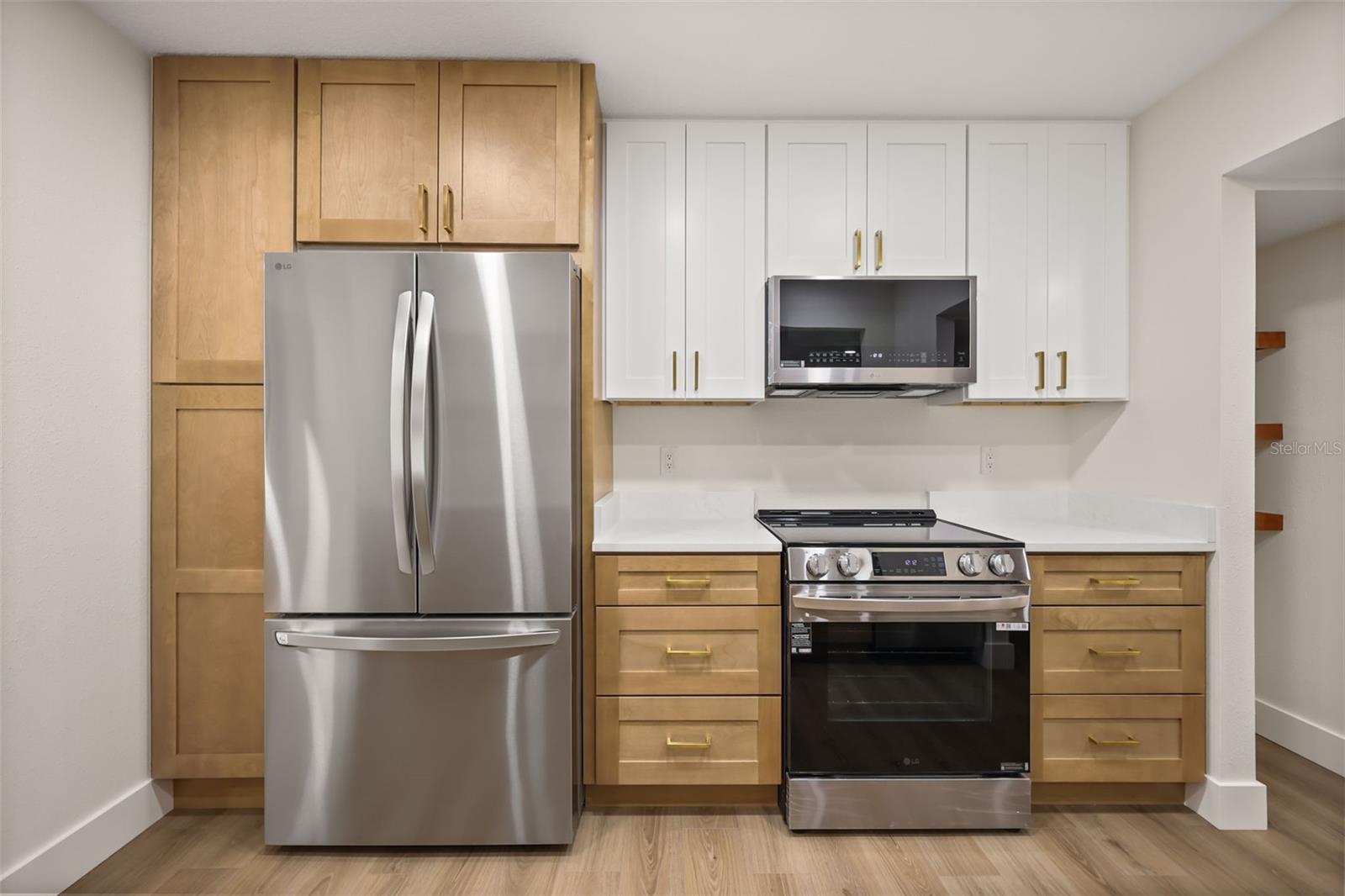 CHEROKEE PLACE CONDO PH 01 - Residential