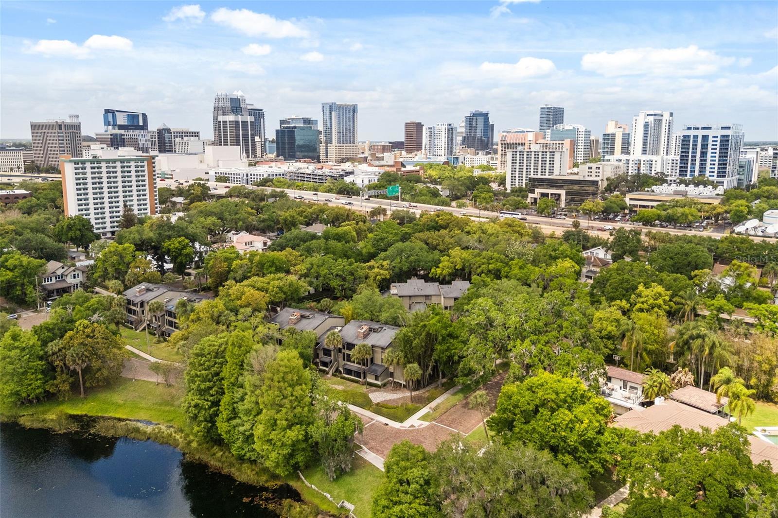 CHEROKEE PLACE CONDO PH 01 - Residential