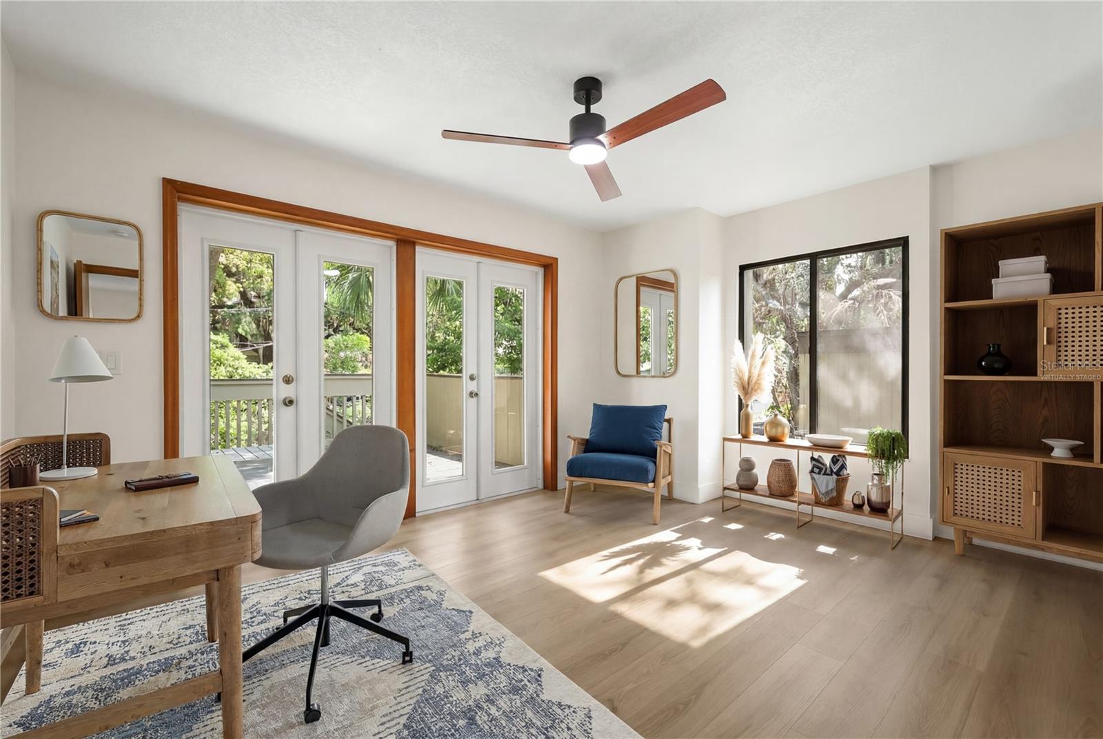 CHEROKEE PLACE CONDO PH 01 - Residential