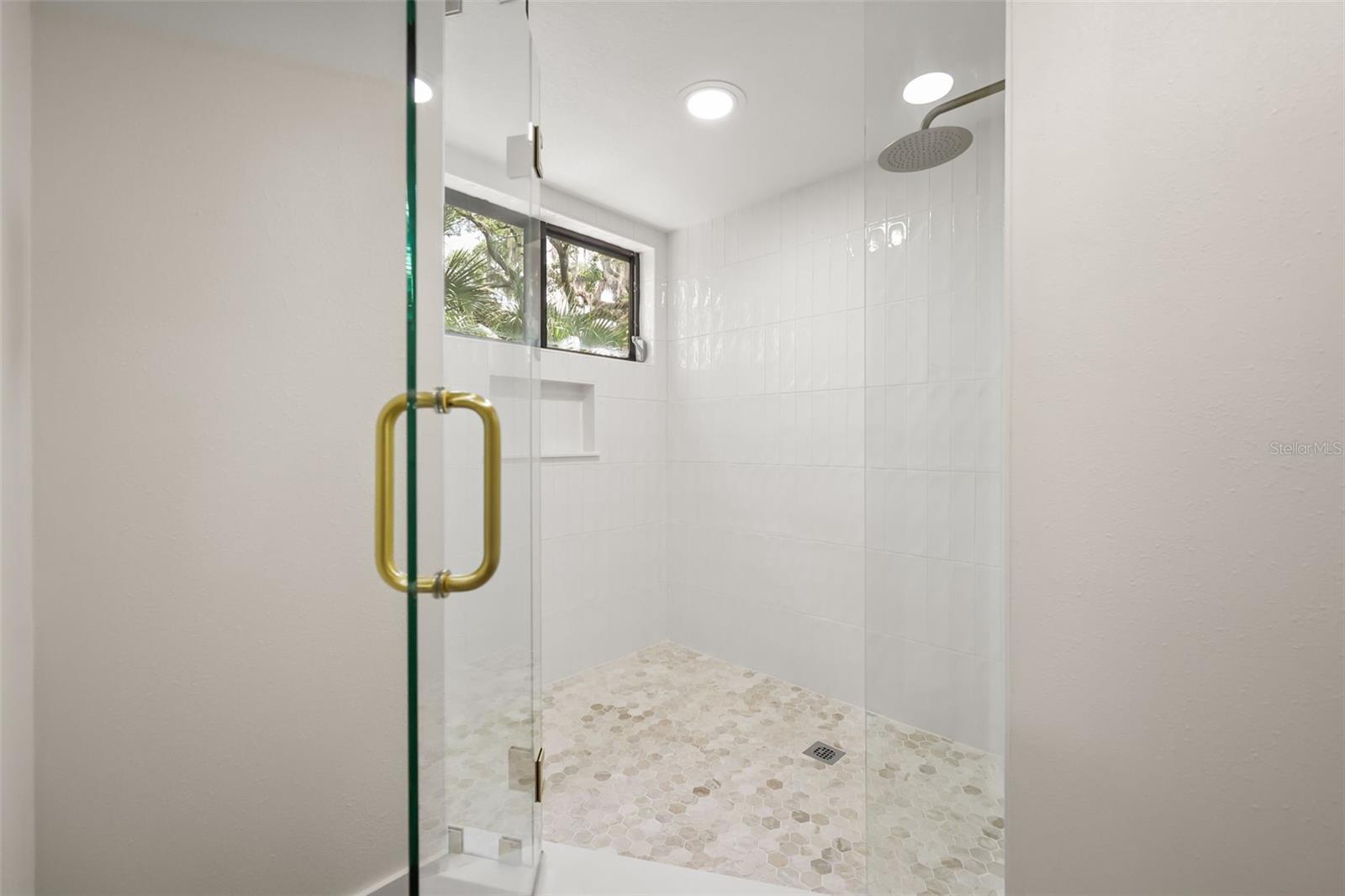 CHEROKEE PLACE CONDO PH 01 - Residential