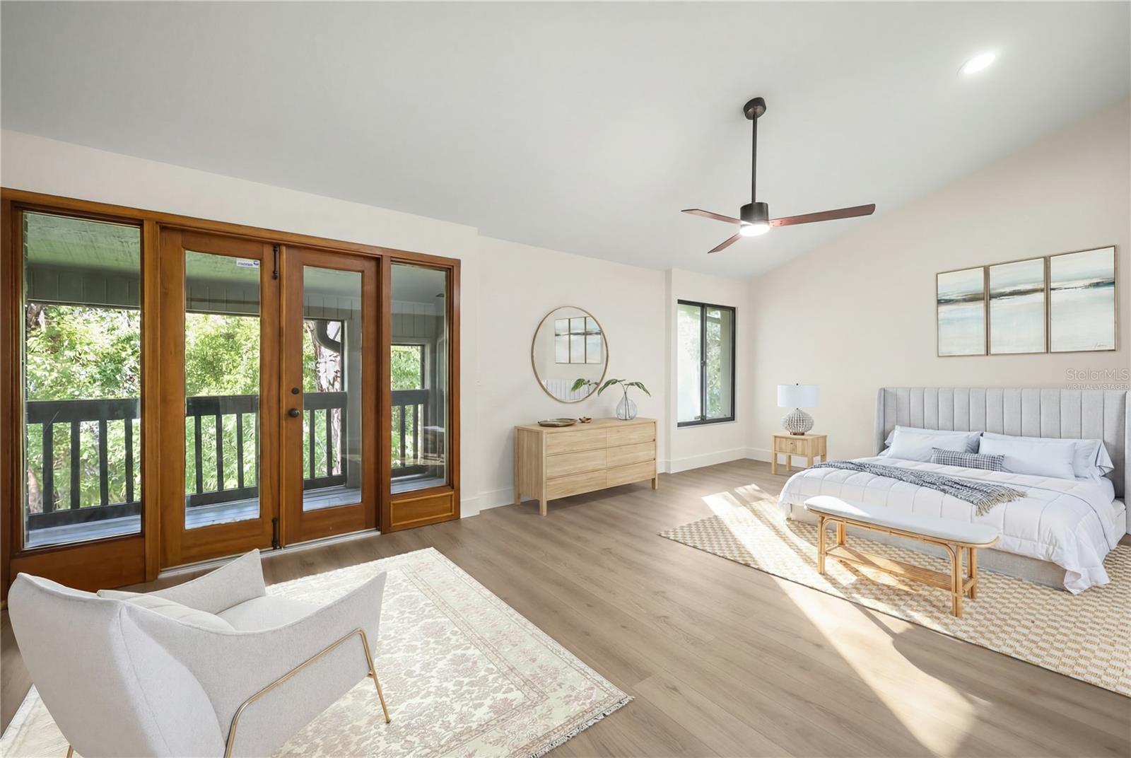 CHEROKEE PLACE CONDO PH 01 - Residential