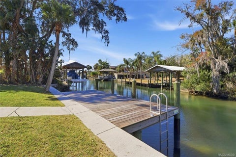 Tiny photo for 9205 W Harbor Isle Court, Crystal River, FL 34429 (MLS # W7888316)