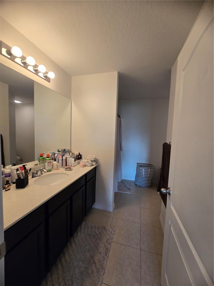 RIDGE/SWAN LAKE - Residential Lease