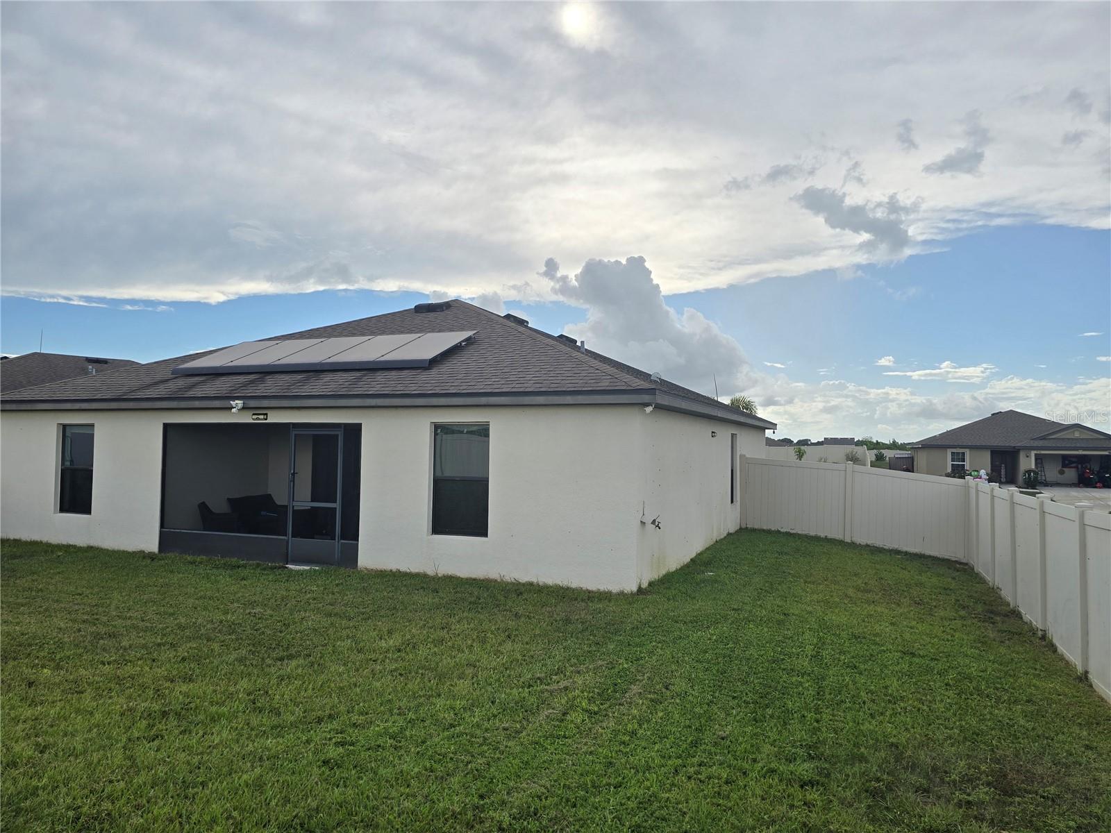 RIDGE/SWAN LAKE - Residential Lease