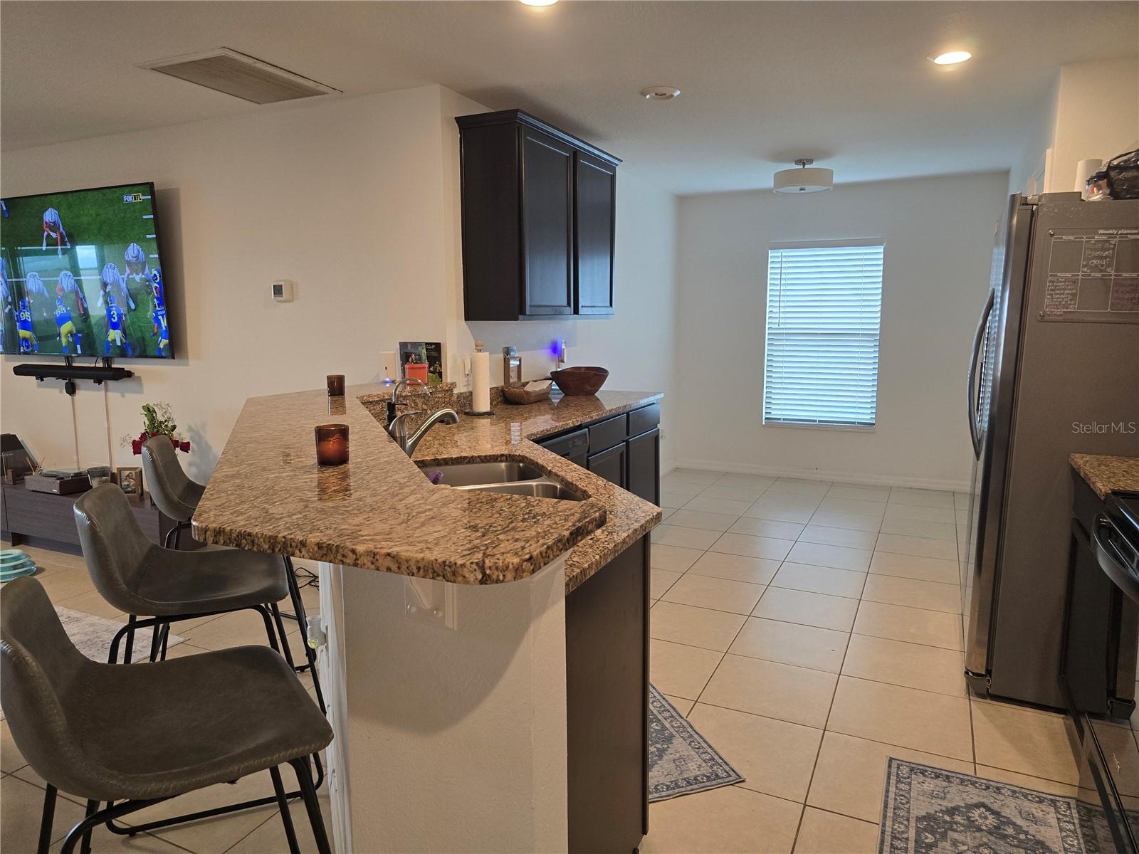 RIDGE/SWAN LAKE - Residential Lease