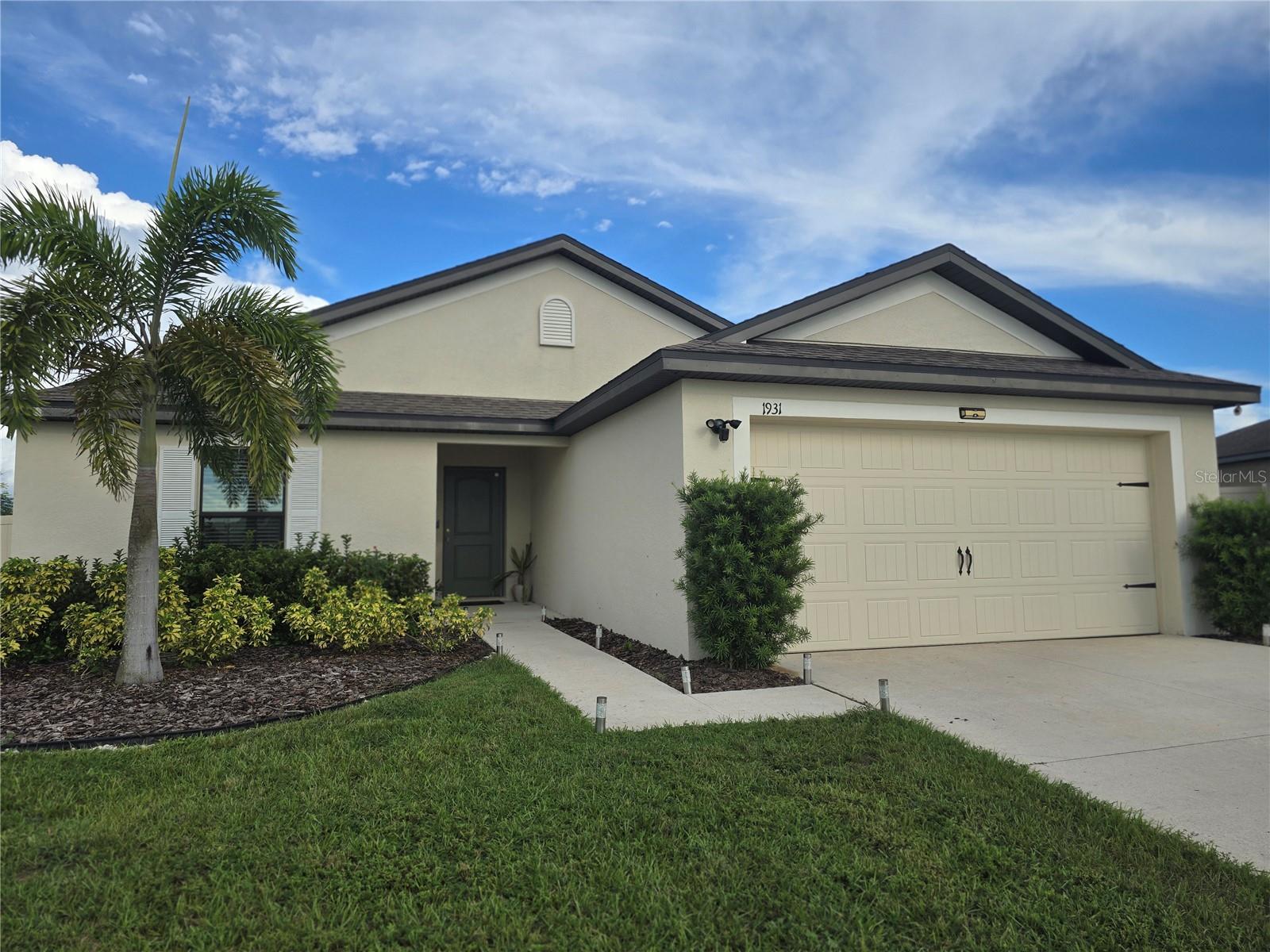 RIDGE/SWAN LAKE - Residential Lease