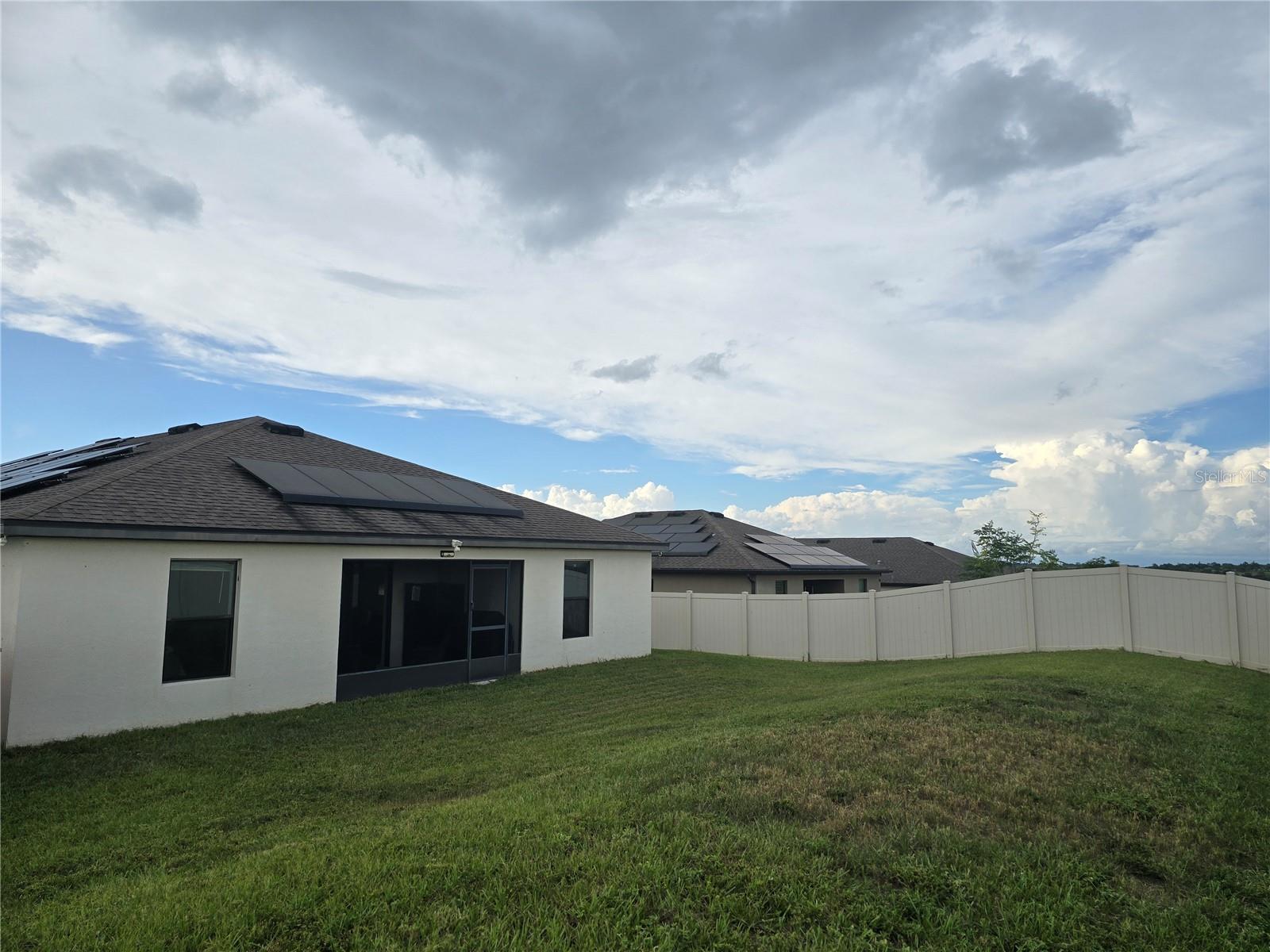 RIDGE/SWAN LAKE - Residential Lease