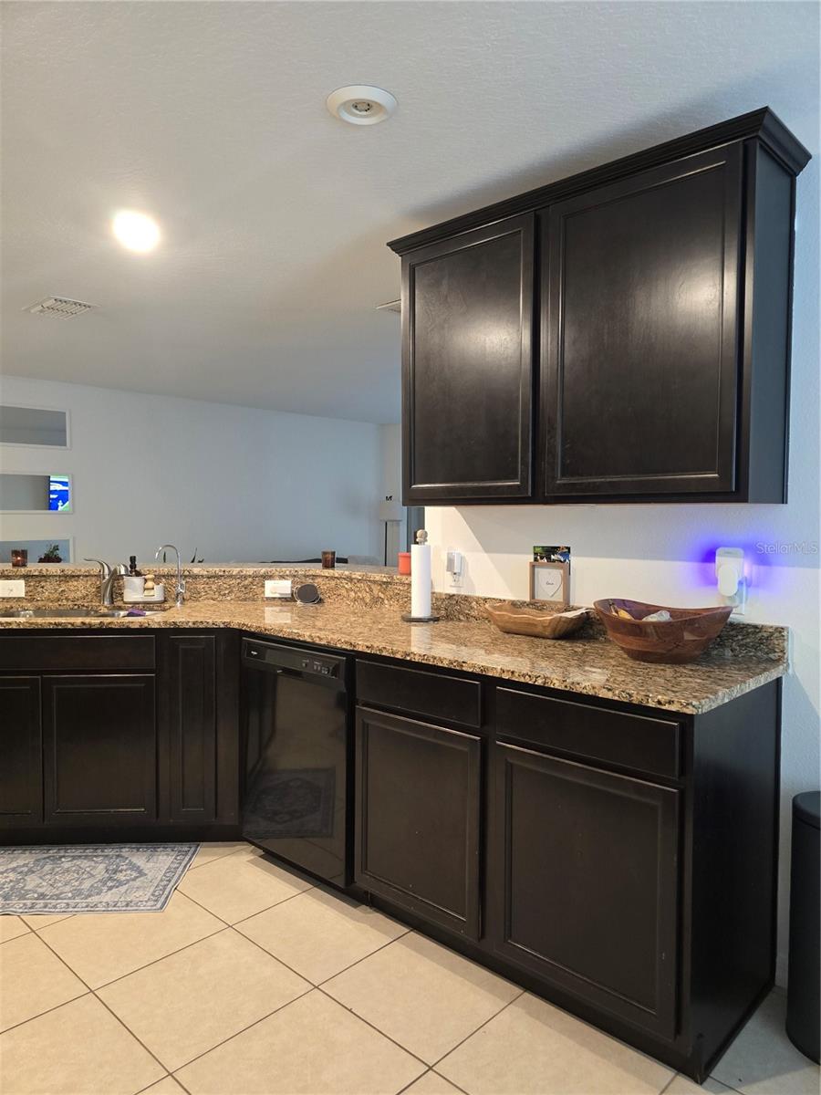 RIDGE/SWAN LAKE - Residential Lease