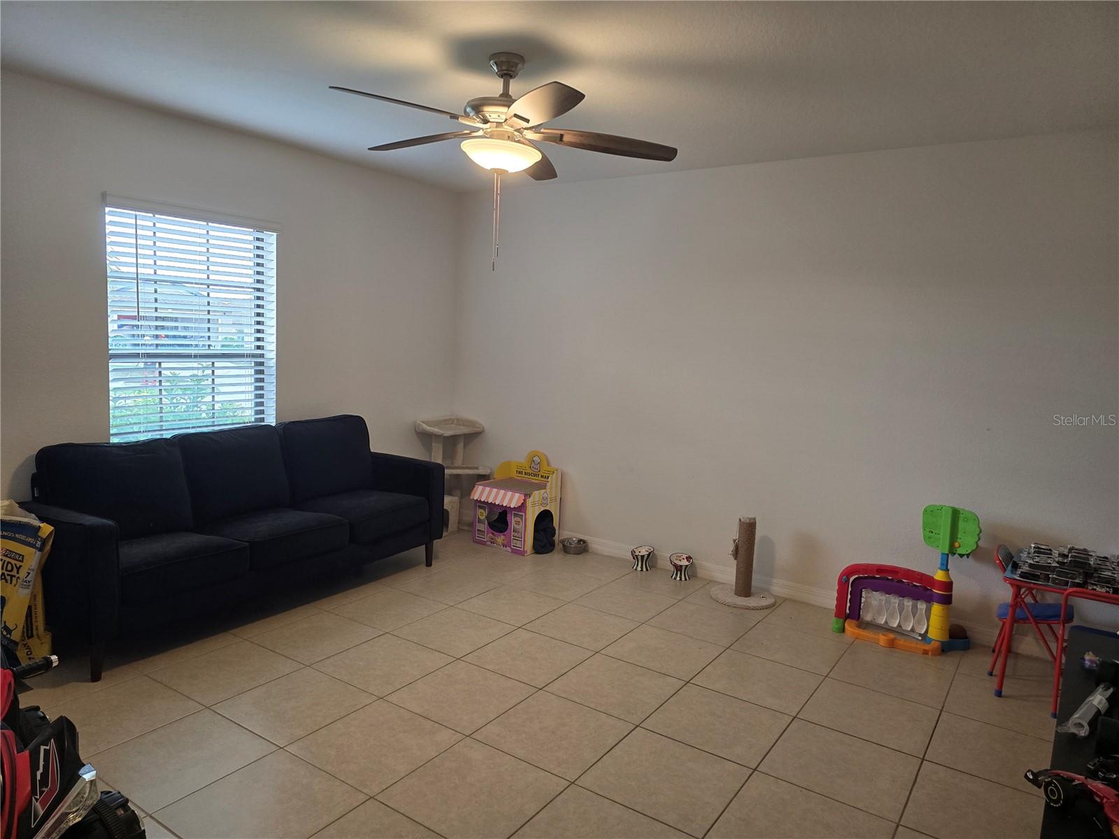 RIDGE/SWAN LAKE - Residential Lease