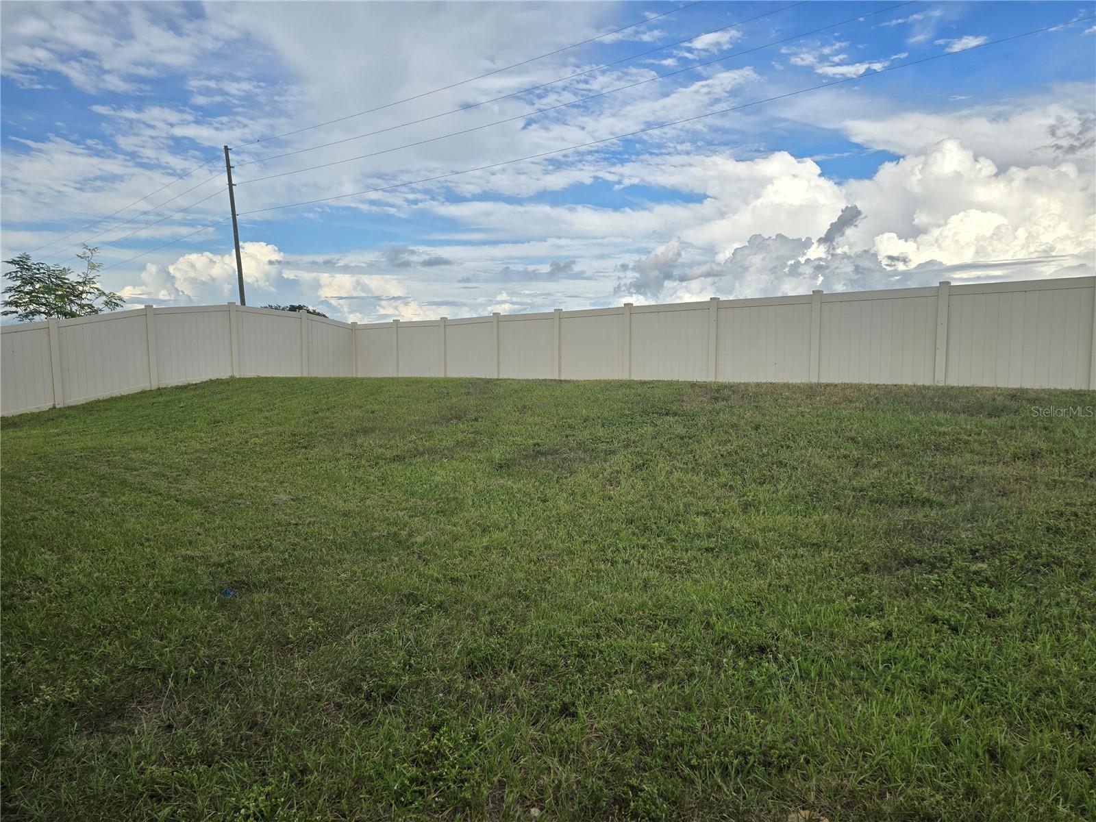 RIDGE/SWAN LAKE - Residential Lease