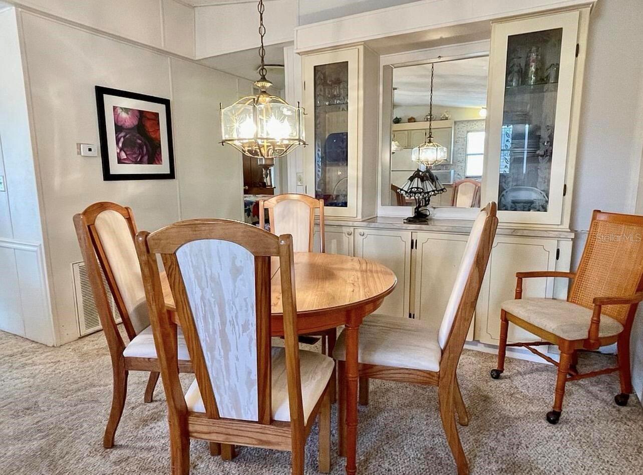 OAKS ROYAL - Residential
