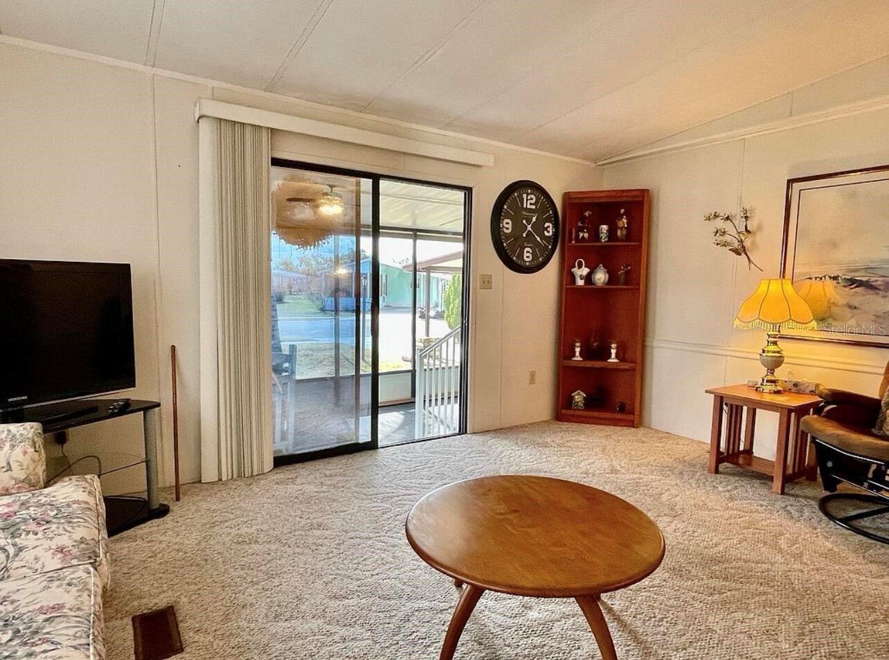 OAKS ROYAL - Residential
