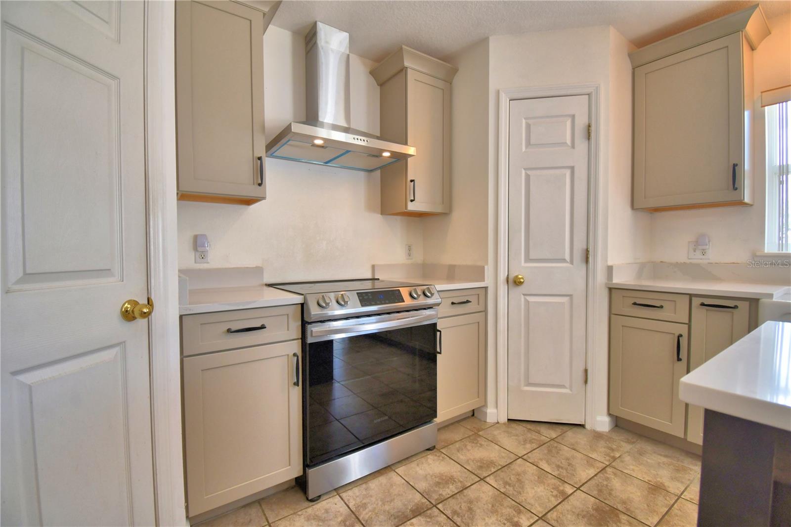 SHADDOCK ESTATES - Residential