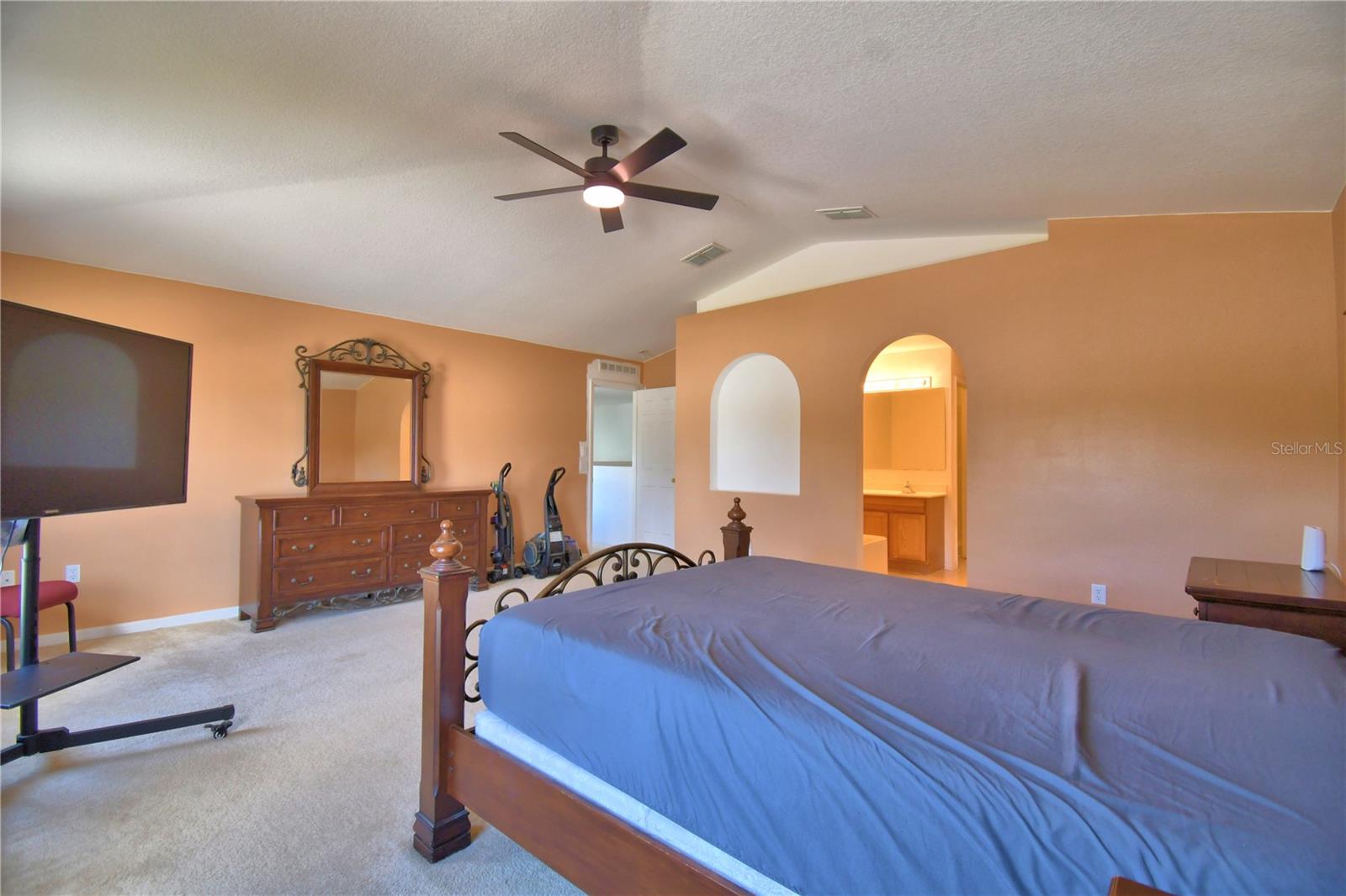 SHADDOCK ESTATES - Residential