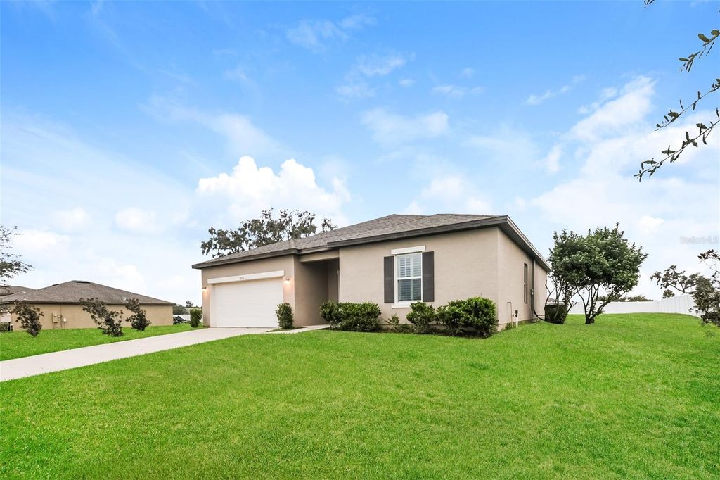 Photo of 730 Garden Oaks Square, Seffner, FL 33584 (MLS # O6354097)