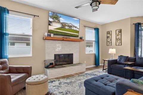 Tiny photo for 36452 Grand Island Oaks Circle, Grand Island, FL 32735 (MLS # G5108995)