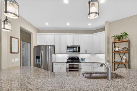 Tiny photo for 36452 Grand Island Oaks Circle, Grand Island, FL 32735 (MLS # G5108995)