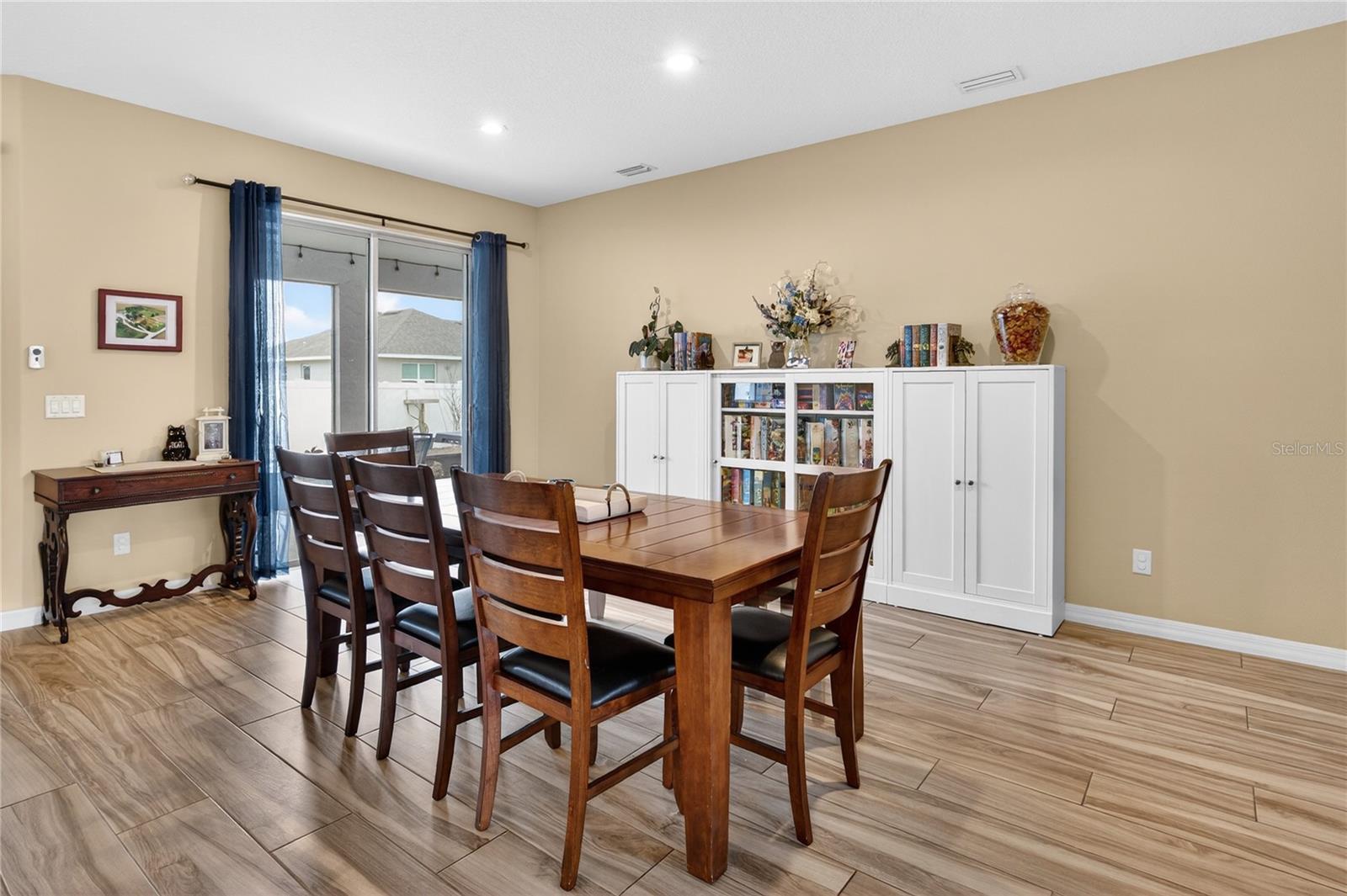 GRAND ISLAND OAKS PH 02 - Residential