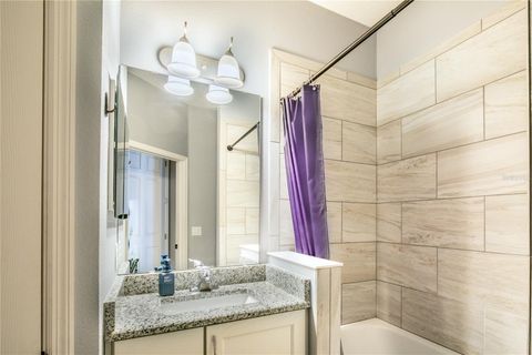 Tiny photo for 36452 Grand Island Oaks Circle, Grand Island, FL 32735 (MLS # G5108995)