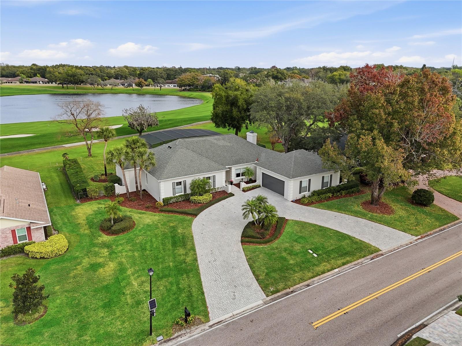 BAY HILL - Residential