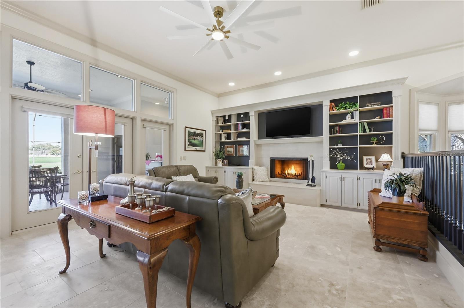 BAY HILL - Residential